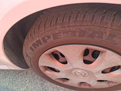 Bianco Usata 2009 Opel Corsa Tre volumi | 2800 € (Buon prezzo)