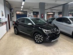 Nero Usata 2024 Renault Captur Techno SUV | 17.890 € (Buon prezzo)
