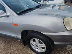 Grigio Usata 2005 Hyundai Santa Fe Dynamiq SUV | 1800 € (Ottimo prezzo)