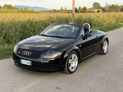 Usata 2001 Audi TT Roadster Design Cabrio | 12.000 €