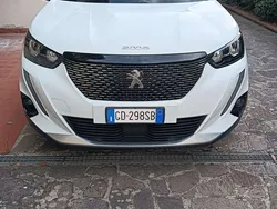 Bianco Usata 2021 Peugeot 2008 Allure SUV | 18.500 € (Molto cara)