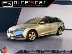 Argento Usata 2022 Skoda Octavia SportLine Station wagon | 15.890 € (Buon prezzo)