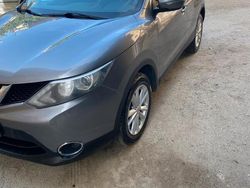 Grigio Usata 2014 Nissan Qashqai SUV | 7900 € (Ottimo prezzo)
