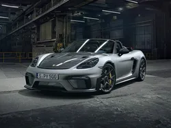 Argento gt metallizzato/capote nera con finiture rosso carminio Nuova 2025 Porsche Boxster Spyder Cabrio | 202.629 €