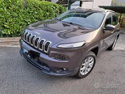 Usata 2015 Jeep Cherokee Limited SUV | 14.500 € (Buon prezzo)