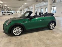Verde Usata 2023 Mini Cooper Cabriolet Classic Cabrio | 24.700 € (Buon prezzo)