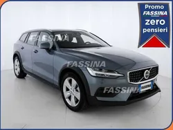 Grigio Usata 2023 Volvo V60 CC Core Station wagon | 40.900 € (Buon prezzo)