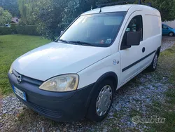 Bianco Usata 2007 Opel Combo Monovolume | 3300 € (Molto cara)