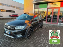 Nero Usata 2019 Dacia Sandero Stepway Tre volumi | 8490 € (Buon prezzo)
