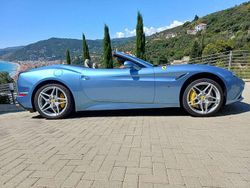 Blu/azzurro Usata 2016 Ferrari California Cabrio | 165.555 € (Molto cara)