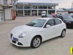 Bianco Usata 2012 Alfa Romeo Giulietta Progression Tre volumi | 6800 € (Buon prezzo)