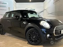 Nero Usata 2016 Mini Cooper D Due volumi | 8700 € (Buon prezzo)