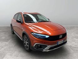 Arancione Usata 2021 Fiat Tipo Cross Tre volumi | 14.900 € (Cara)