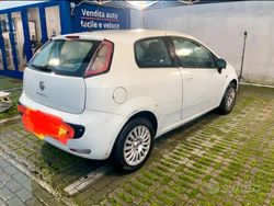 Usata 2011 Fiat Punto Evo Due volumi | 2300 €
