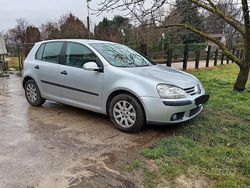 Usata 2004 VW Golf V Tre volumi | 3500 €