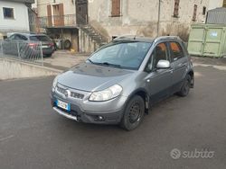 Grigio Usata 2010 Fiat Sedici Emotion SUV | 4900 € (Buon prezzo)