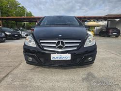 Nero Usata 2010 Mercedes B180 Monovolume | 6400 € (Molto cara)