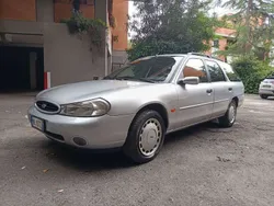 Usata 2000 Ford Mondeo Station wagon | 3000 €