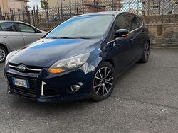 Blu Usata 2011 Ford Focus Titanium Tre volumi | 4500 € (Buon prezzo)