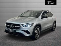 Argento Nuova 2025 Mercedes GLA200 SUV | 47.800 € (Buon prezzo)