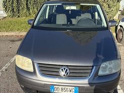 Usata 2006 VW Touran Highline Monovolume | 2700 € (Buon prezzo)
