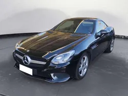 Black (pastello) Usata 2017 Mercedes SLC250 Premium Cabrio | 28.200 €