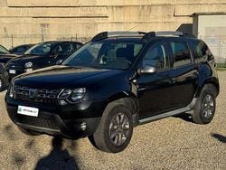 Nero Usata 2015 Dacia Duster Lauréate SUV | 7990 € (Buon prezzo)