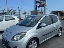 Grigio Usata 2008 Renault Twingo Initiale Due volumi | 3000 € (Molto cara)