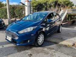 Blu Usata 2013 Ford Fiesta Titanium Tre volumi | 3499 € (Ottimo prezzo)
