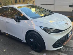 Bianco Usata 2023 Cupra Born e-Boost Due volumi | 30.000 € (Cara)