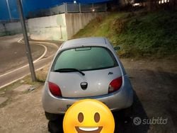 Grigio Usata 2002 Ford Ka Tre volumi | 1000 € (Buon prezzo)