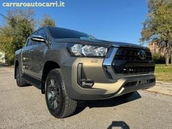 Bronzo Nuova 2025 Toyota HiLux Lounge Pick-up | 42.400 € (Ottimo prezzo)