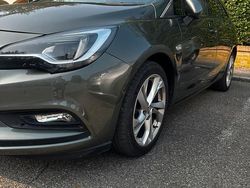 Usata 2020 Opel Astra Tre volumi | 9900 € (Buon prezzo)