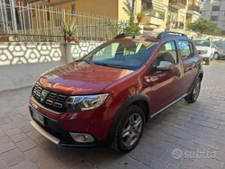 Rosso Usata 2020 Dacia Sandero Comfort Due volumi | 12.490 € (Buon prezzo)