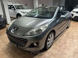Grigio Usata 2011 Peugeot 207 CC Cabrio | 4900 € (Buon prezzo)