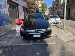 Nero Usata 2012 Mercedes B180 Premium Monovolume | 5450 € (Buon prezzo)