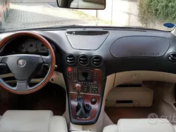 Blu/azzurro Usata 1999 Alfa Romeo 166 Tre volumi | 6500 € (Buon prezzo)