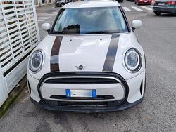 Bianco Usata 2023 Mini Cooper Premium Due volumi | 22.800 € (Ottimo prezzo)