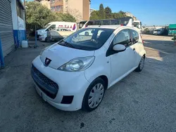 Bianco Usata 2012 Peugeot 107 Access Due volumi | 3000 € (Super prezzo)