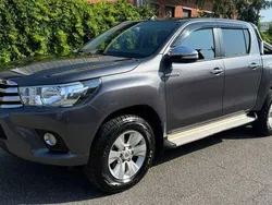 Grigio Usata 2017 Toyota HiLux Lounge Pick-up | 34.900 € (Cara)