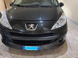 Nero Usata 2006 Peugeot 207 Tre volumi | 999 € (Ottimo prezzo)