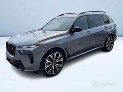 Grigio Nuova 2025 BMW X7 M Sport SUV | 151.710 €