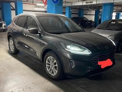 Grigio Usata 2021 Ford Kuga Titanium SUV | 21.500 € (Buon prezzo)