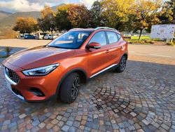 Arancione Usata 2023 MG ZS Luxury Tre volumi | 13.900 € (Buon prezzo)