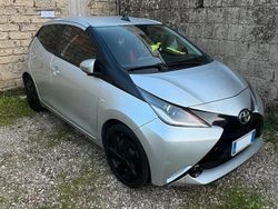 Grigio Usata 2017 Toyota Aygo Due volumi | 7000 € (Ottimo prezzo)