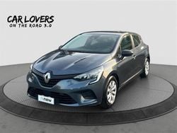 Grigio scuro Usata 2022 Renault Clio V Life Due volumi | 11.990 € (Ottimo prezzo)