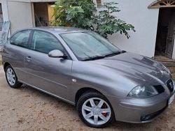 Grigio Usata 2005 Seat Ibiza Stylance Tre volumi | 2000 € (Buon prezzo)