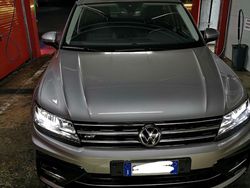Grigio Usata 2020 VW Tiguan R-line SUV | 27.900 € (Cara)