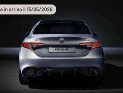 Argento Nuova 2025 Alfa Romeo Giulia Sprint Tre volumi | 44.930 € (Ottimo prezzo)