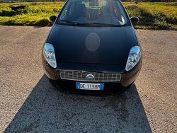 Nero Usata 2006 Fiat Grande Punto Due volumi | 3250 € (Cara)